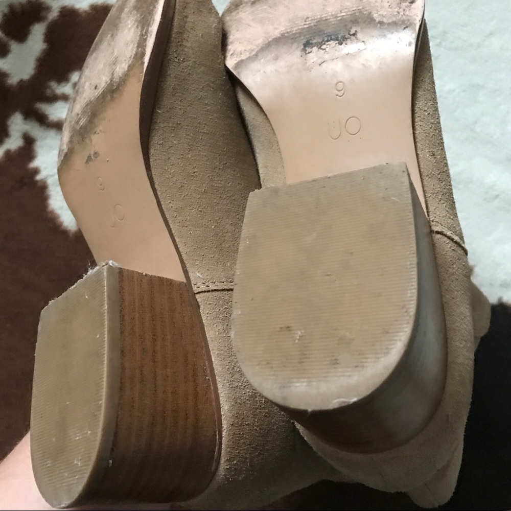 UO Chelsea Booties - Picture 5 of 12